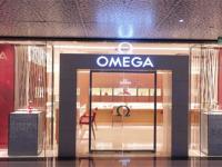 欧米茄表带太紧处理方法详解（轻松调整佩戴舒适度的技巧）